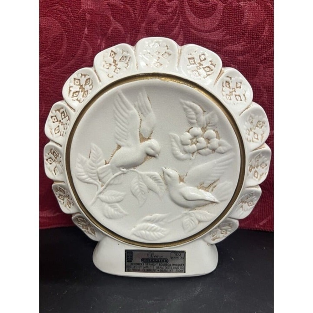 1987 Regal White China Jim Beam Whiskey Decanter Round Birds Embossed‎ (795)